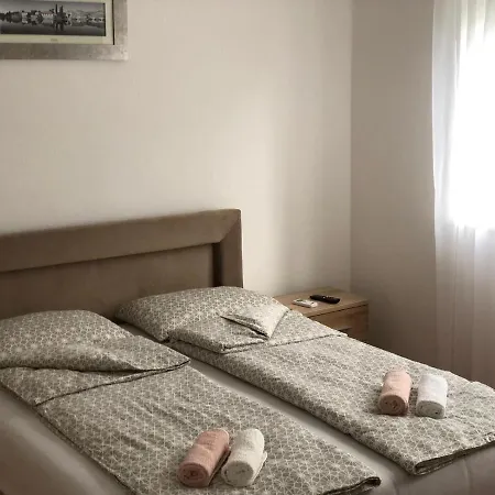 Bregovi Apartment *