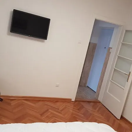 Apartment Bregovi *